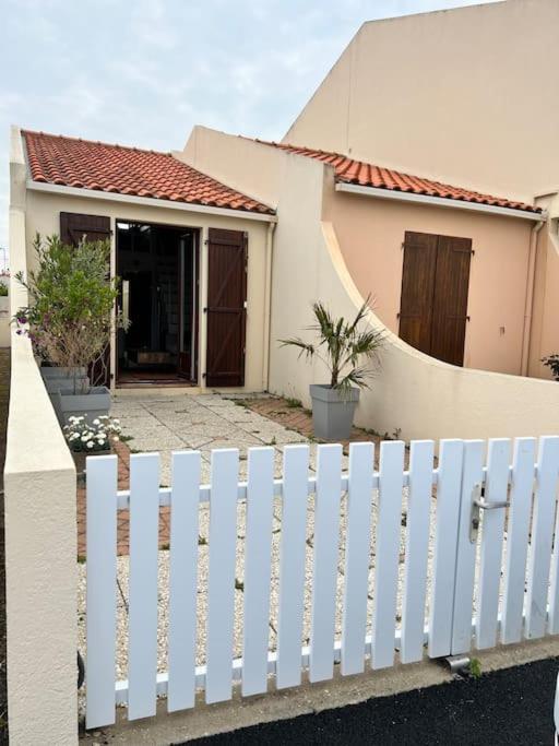 Charmante Maison - Port Et Plage A Pied La Chaume Экстерьер фото